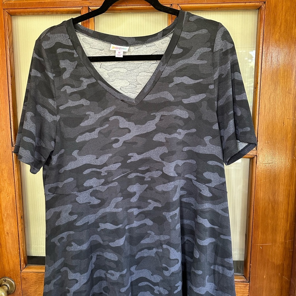 LuLaRoe Medium Jana Top